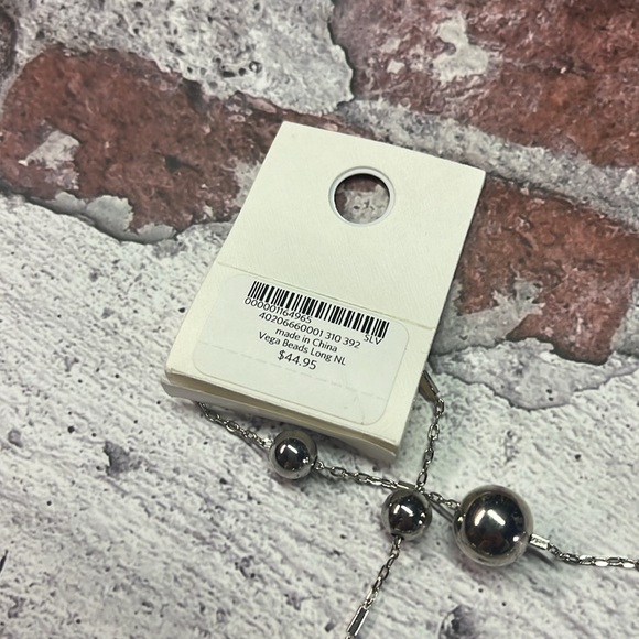 NWT Coldwater Creek Silver Vega Beads Rhinestone Accent Long Necklace - Picture 10 of 10